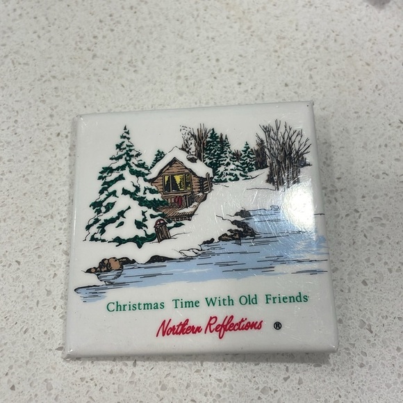 Vintage Clothing Brand Pins - Picture 12 of 12